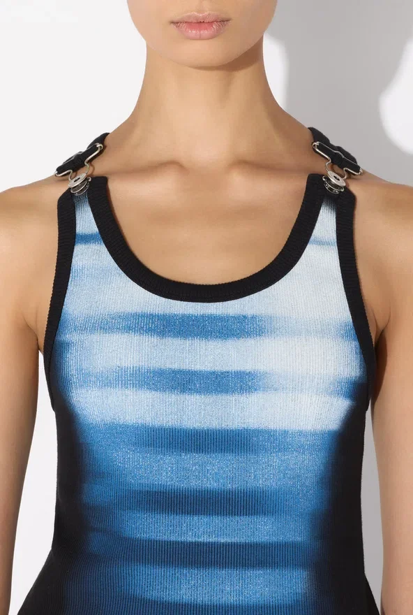 A camisola sem mangas “Le Male” A camisola sem mangas “Le Male”