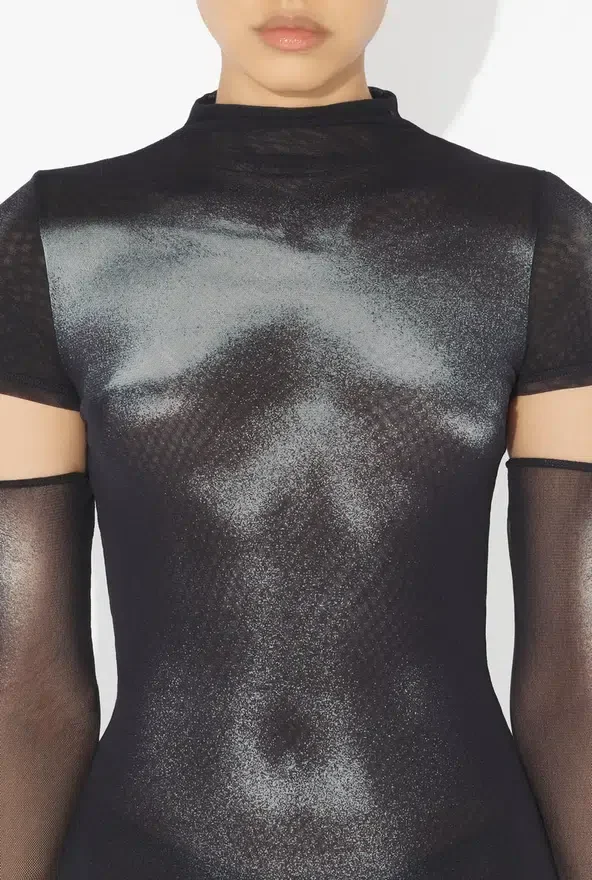 O vestido curto prateado Body Dust O vestido curto prateado Body Dust